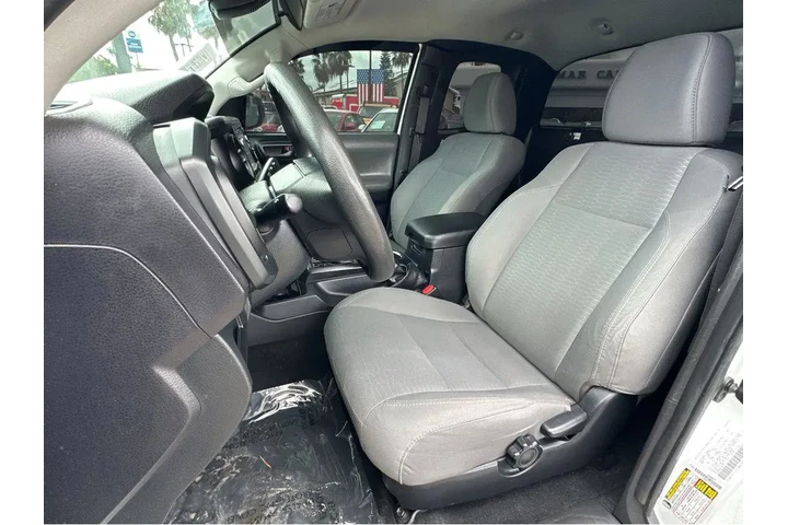 $19777 : 2019 Tacoma 4WD SR image 9