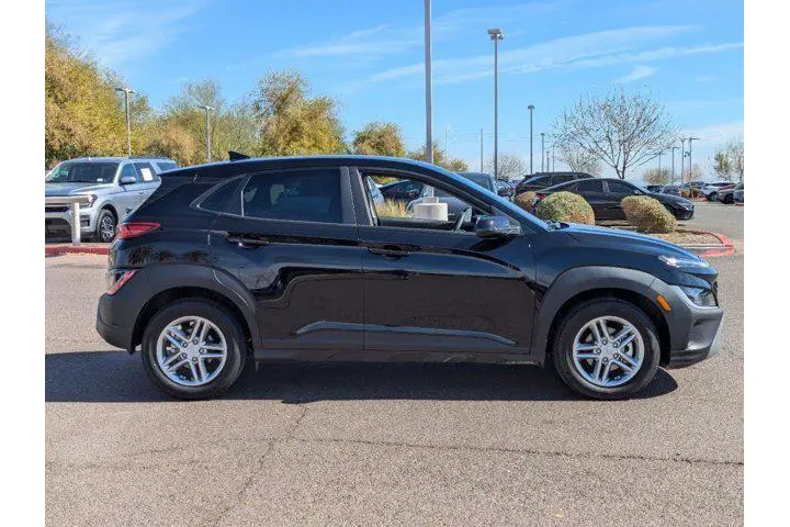 $17990 : Hyundai KONA 2022 SE 4dr Cro image 3