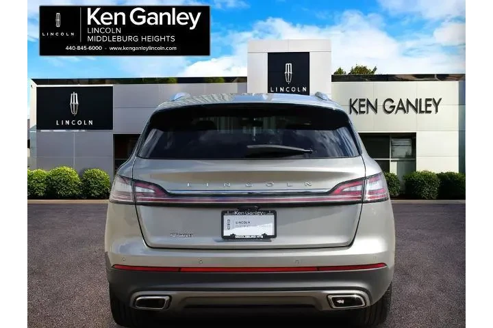 $35260 : Lincoln Nautilus 2022 AWD Re image 6