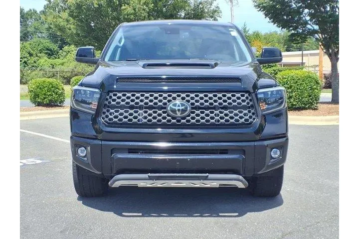 $35998 : Toyota Tundra 2020 4x4 SR5 4 image 2