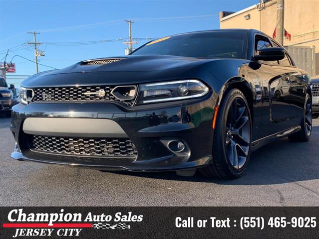 Used 2021 Charger Scat Pack R image 1