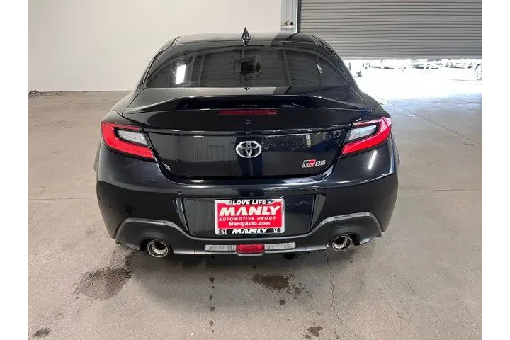 $30940 : Toyota GR86 2023 Premium 2dr image 4