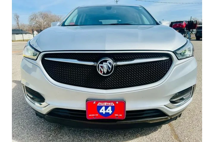 $20995 : 2021 Enclave Essence FWD image 2