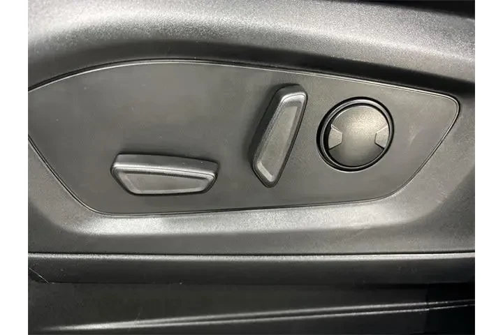 $28999 : Ford Explorer 2023 AWD XLT 4 image 4