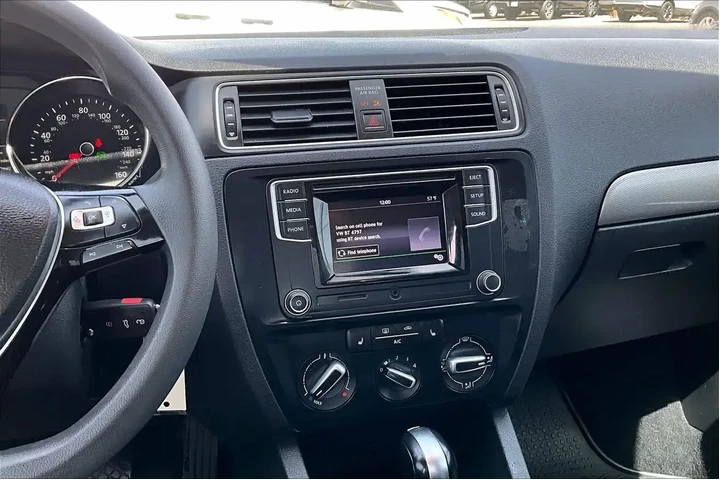 $13180 : Volkswagen Jetta 2018 1.4T S image 7