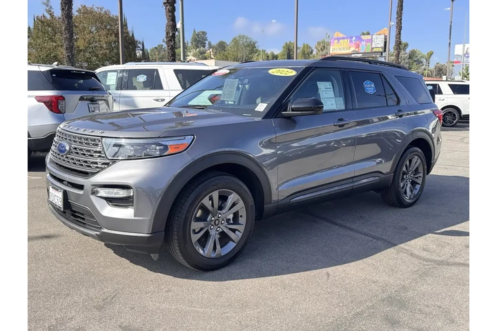 $33995 : Ford Explorer 2022 AWD XLT 4 image 5