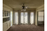 $900 : Welcome to this cozy Downey ! thumbnail