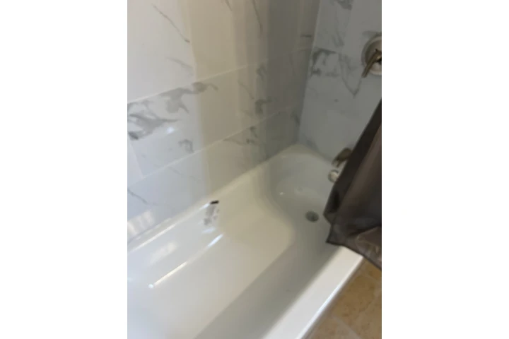 $1150 : 2 bdrm 1 bath duplex for rent image 3