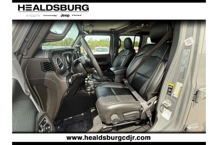 $28997 : Jeep Wrangler 2023 4x4 Sahar image 9