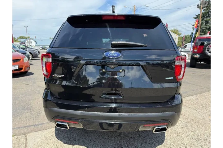 2016 Explorer Sport image 8