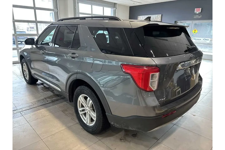 $29878 : Ford Explorer 2022 AWD XLT 4 image 5