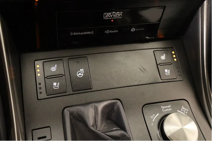 $37999 : Lexus IS 350 2021 AWD F SPOR image 8