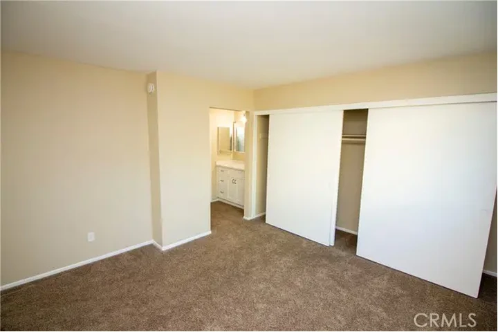 $2625 : BELL ESPACIOSA CASA image 1