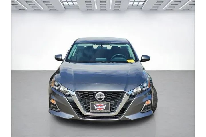 $13597 : Nissan Altima 2020 2.5 S 4dr image 2