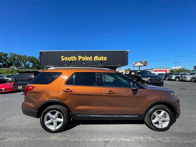 $15900 : 2017 Explorer image 3