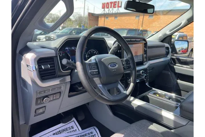 $37975 : Ford F-150 2023 4x4 XL 4dr S image 7