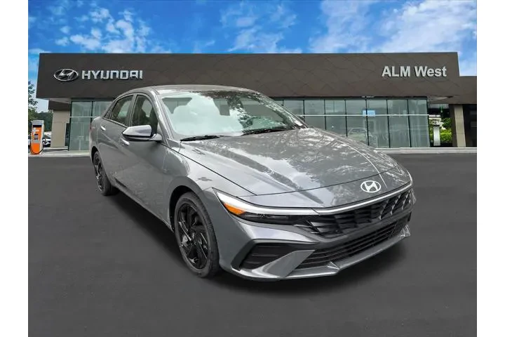 $23023 : Hyundai ELANTRA 2026 SEL Spo image 3