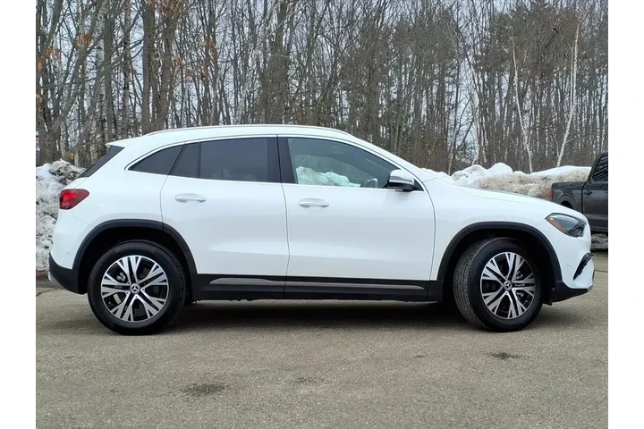 $39950 : Mercedes-Benz GLA 2025 AWD G image 2