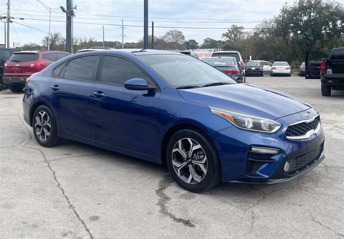 $9900 : 2019 Forte LXS image 6