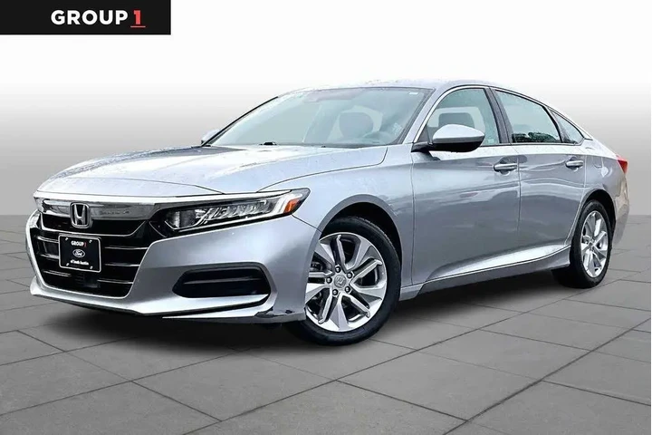 $19982 : Honda Accord 2020 LX 4dr Sed image 1