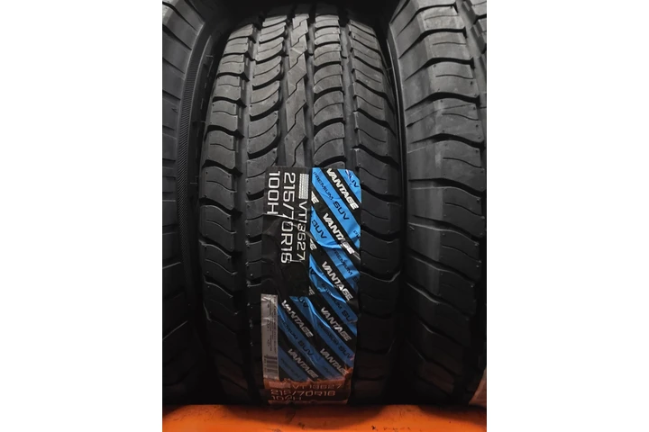 $89 : Llantas Vantage Suv 215/70R16 image 1