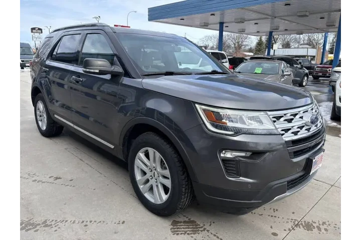 $17990 : 2019 Explorer XLT image 5