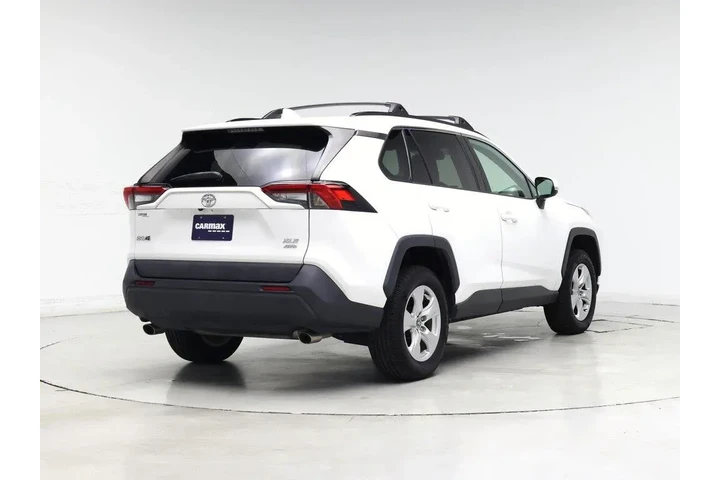 $27998 : Toyota RAV4 2021 AWD XLE 4dr image 8