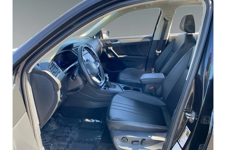 $29026 : Volkswagen Tiguan 2024 image 9
