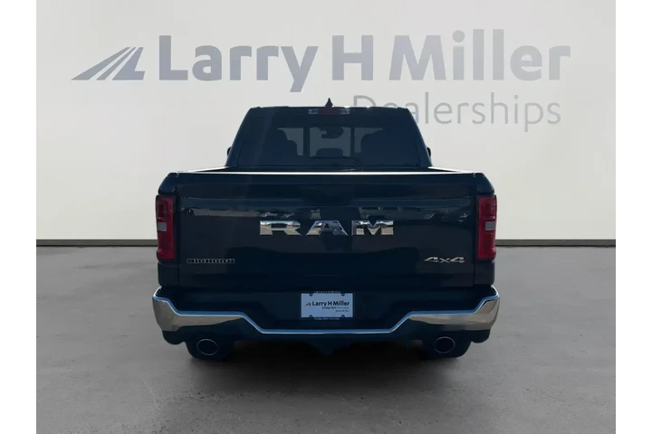 $39908 : Ram 1500 2025 4x4 Big Horn 4 image 4