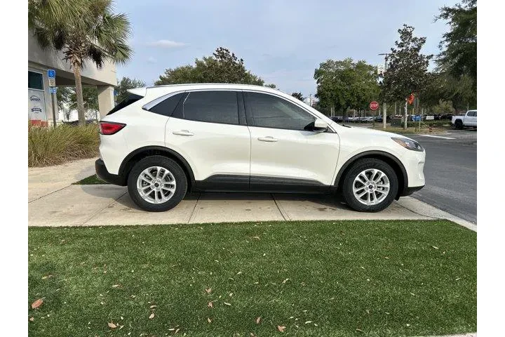 $18891 : Ford Escape Hybrid 2021 SE 4 image 8