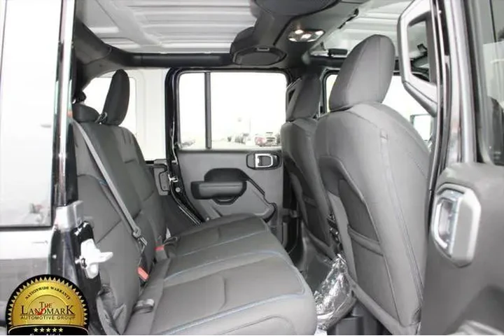 $37995 : Jeep Wrangler 2023 4x4 Rubic image 9