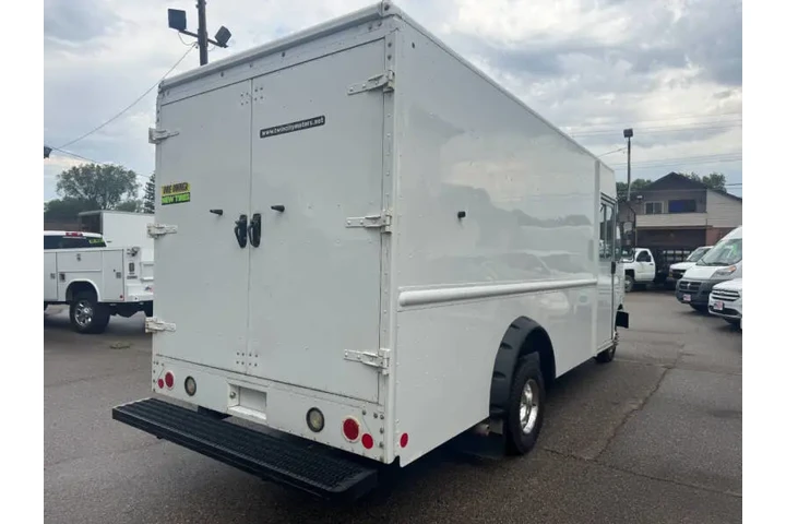 $23990 : 2013 E-Series E-350 SD image 7