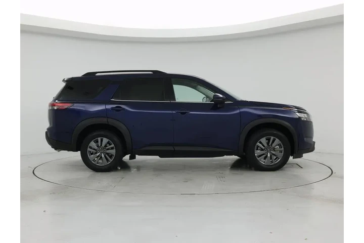 $29998 : Nissan Pathfinder 2025 SV 4d image 7