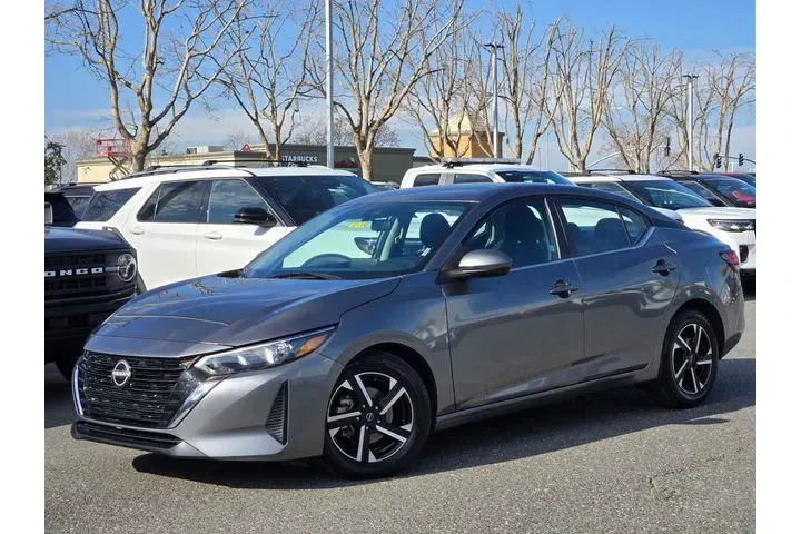$17900 : Nissan Sentra 2024 SV 4dr Se image 2