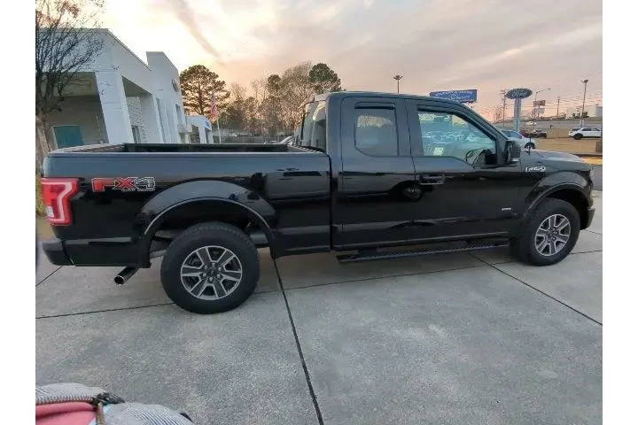 $19686 : Ford F-150 2017 4x4 XLT 4dr image 8