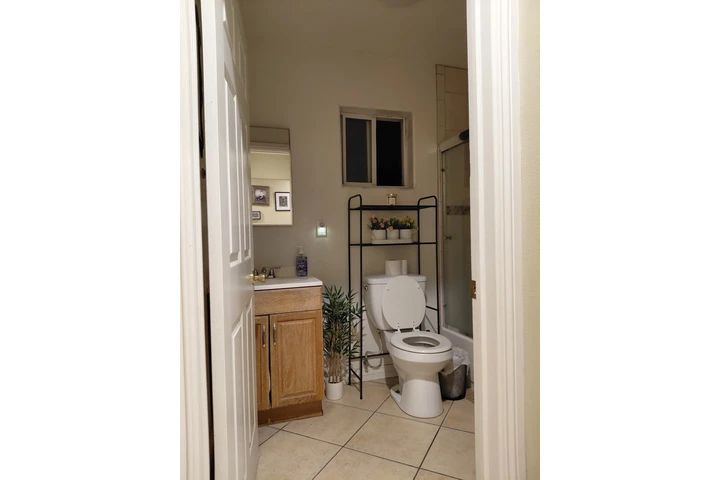 $800 : Cuartos Amueblado image 1