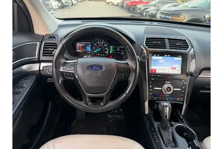 $15900 : Ford Explorer 2019 Limited 4 image 5