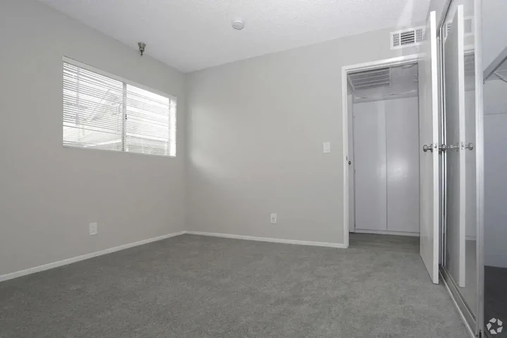 $2250 : New 2bed 1bath available image 2