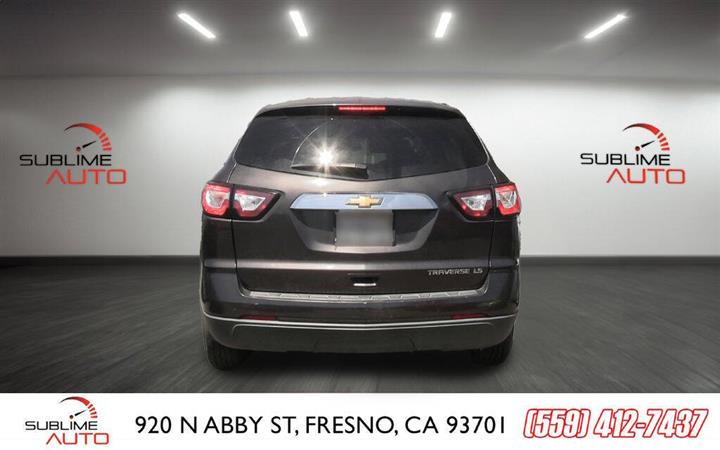 $9995 : 2015 Traverse image 5