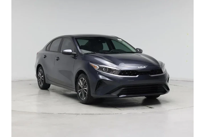 $17998 : Kia Forte 2023 LXS 4dr Sedan image 1
