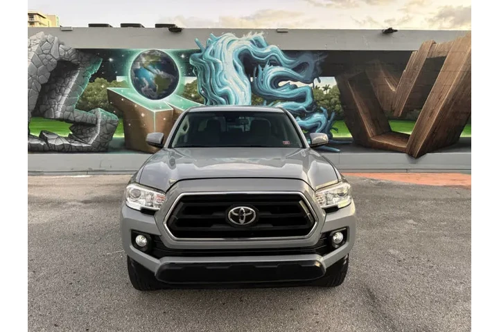 $24495 : 2020 Tacoma SR5 V6 image 4