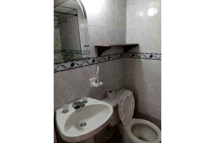 $1200000 : Alquilo bonito apartamento image 4
