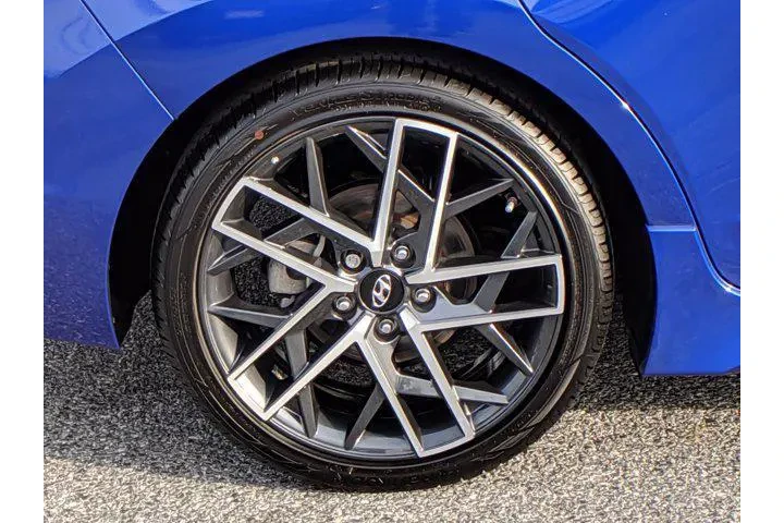 $14288 : Hyundai ELANTRA 2020 Sport 4 image 9