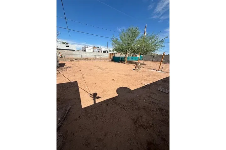 $800 : Beautiful Home...Phoenix, AZ image 7