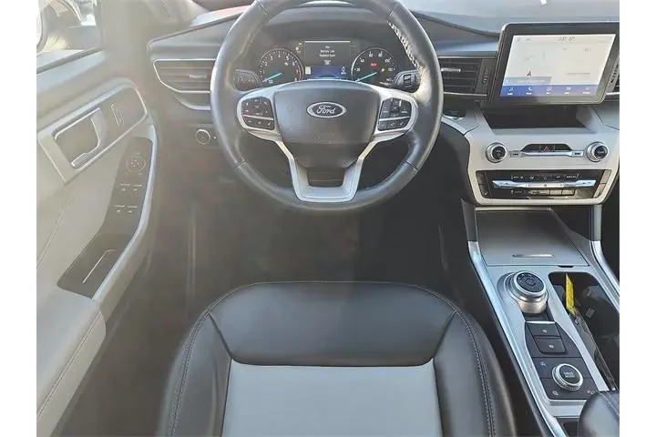 $30995 : Ford Explorer 2023 AWD XLT 4 image 9