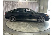 $27899 : Honda Accord Hybrid 2024 Spo thumbnail