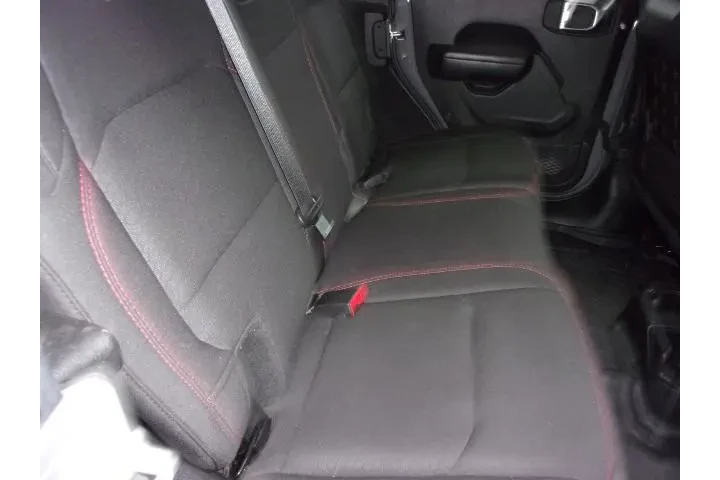 $37850 : Jeep Wrangler Unlimited 2019 image 6