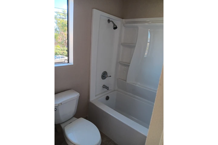 $1500 : EL MONTE image 5