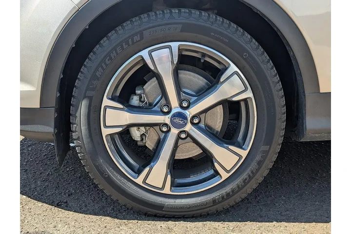 $13069 : Ford Escape 2018 SEL 4dr SUV image 6