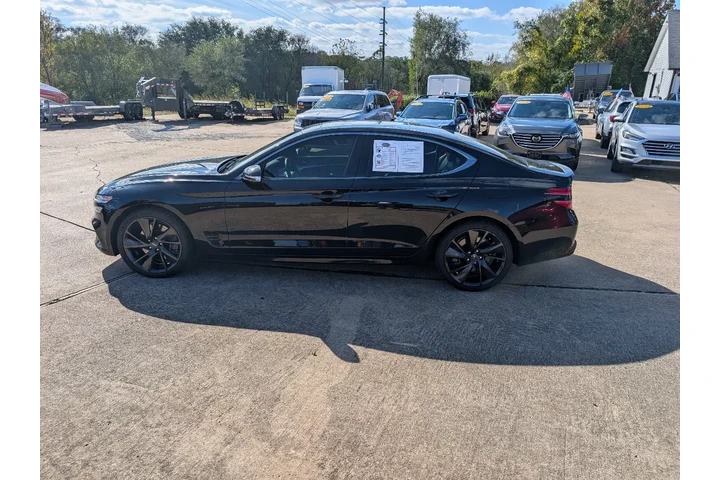 $27995 : 2022 Genesis G70 image 9